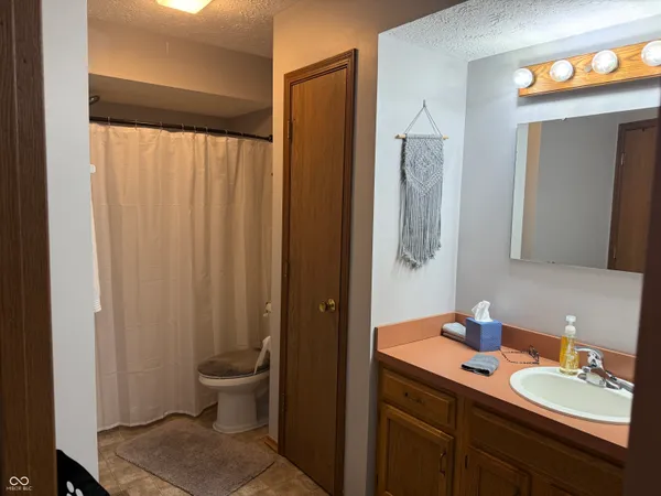 $193,000 | 1204 Paradise Way, Unit B, Greenwood, IN 46143