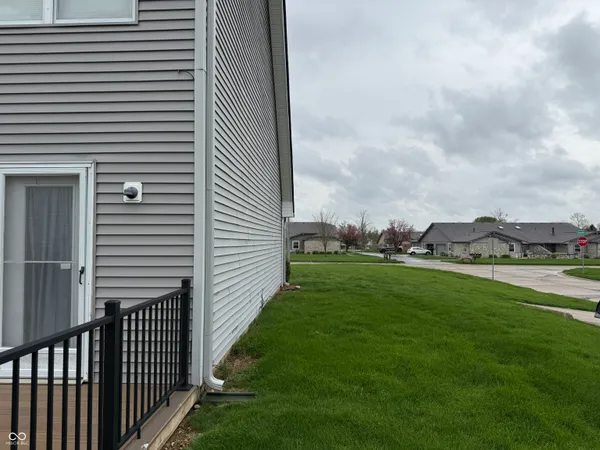 $193,000 | 1204 Paradise Way, Unit B, Greenwood, IN 46143