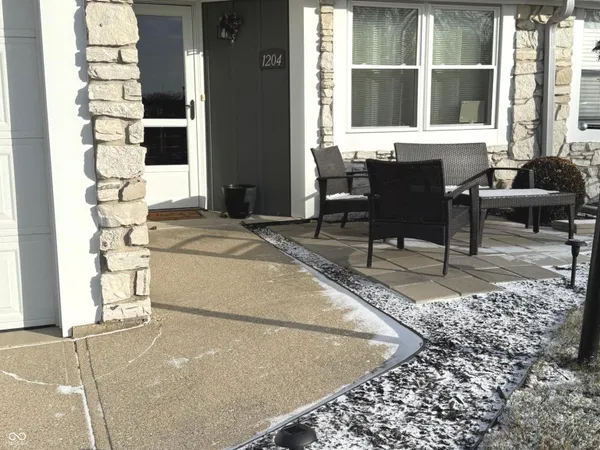 $193,000 | 1204 Paradise Way, Unit B, Greenwood, IN 46143