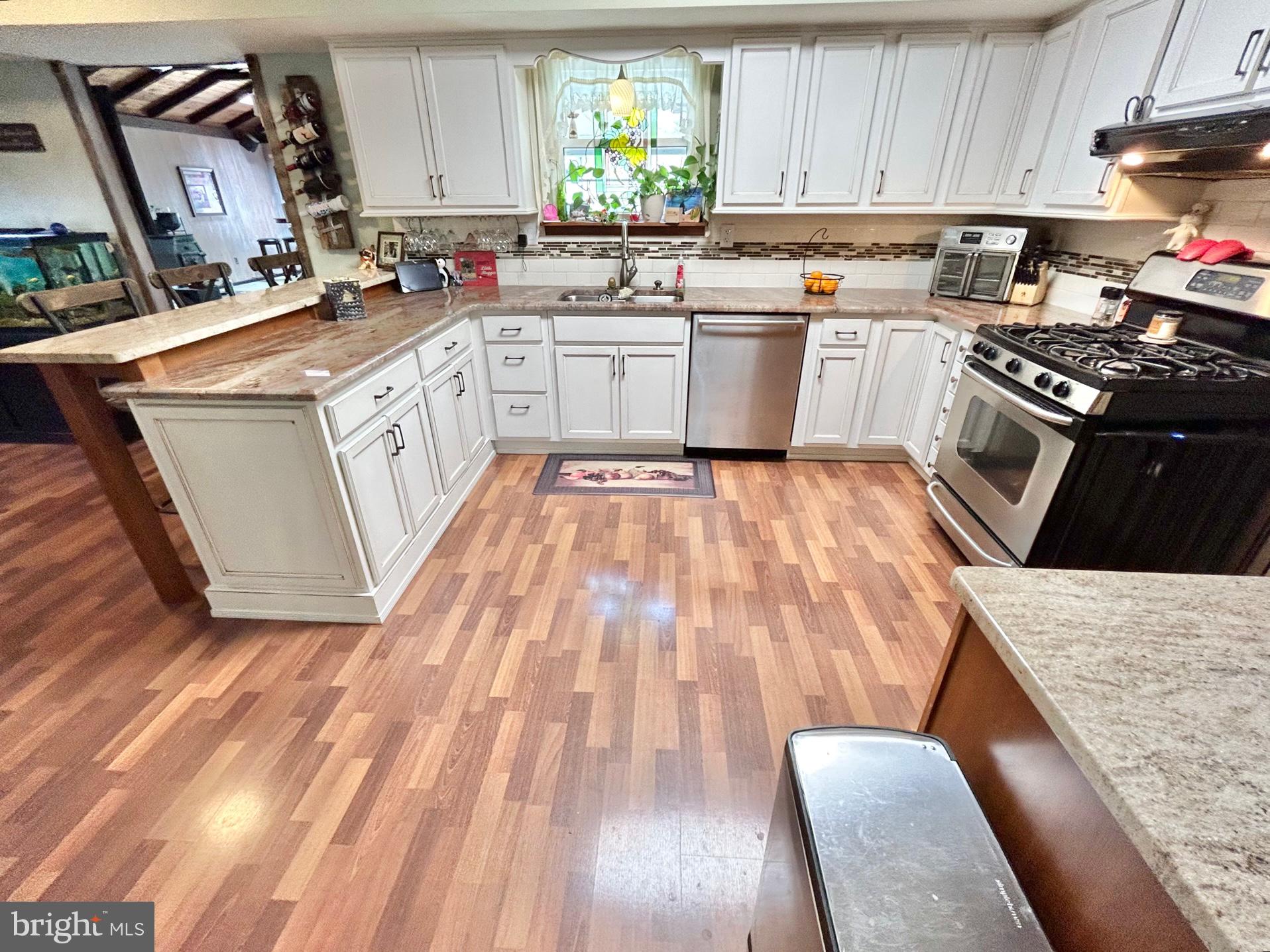 14 Duncan Road Sewell, NJ 08080 - Photo 8 of 25 Kitchen