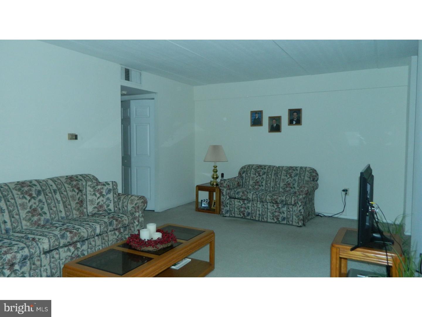 280 Bridgewater Road, Unit H8 Brookhaven, PA 19015 - Photo 4 of 15 Gallery Image 4