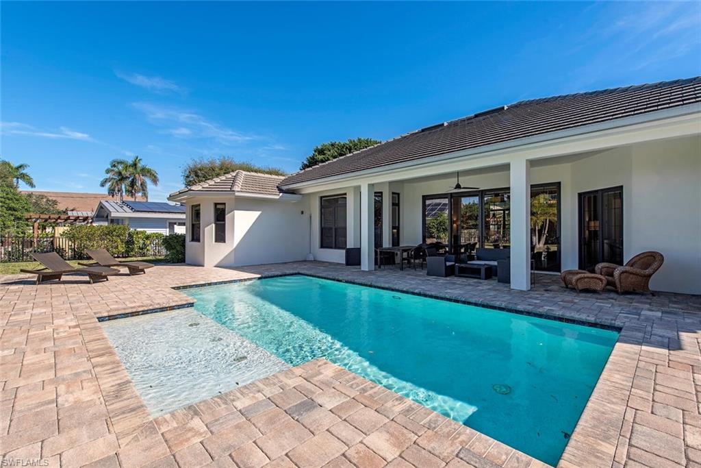 1655 Mandarin Road Naples, FL 34102 - Photo 16 of 30