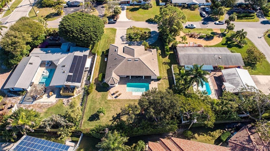 1655 Mandarin Road Naples, FL 34102 - Photo 3 of 30