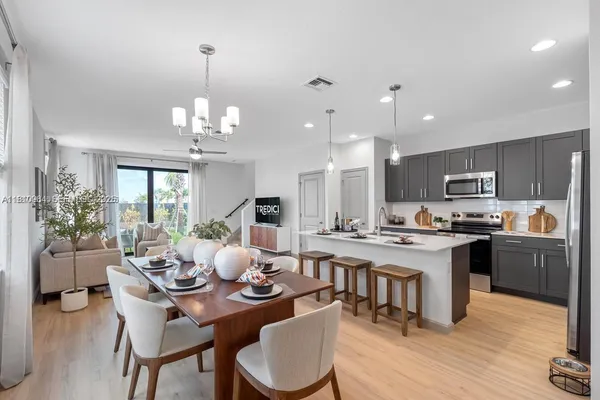 $2,761 | 13138 Valletta Way Port Street, Unit 21210, Port St. Lucie, FL 34987