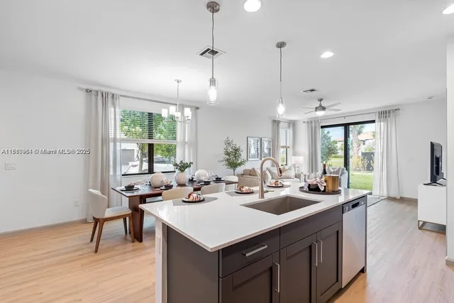 $2,935 | 13138 Valletta Way Port Street, Unit 32190, Port St. Lucie, FL 34987