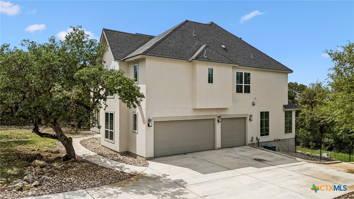 521 Rittimann Road Spring Branch, TX 78070 - Photo 4 of 48