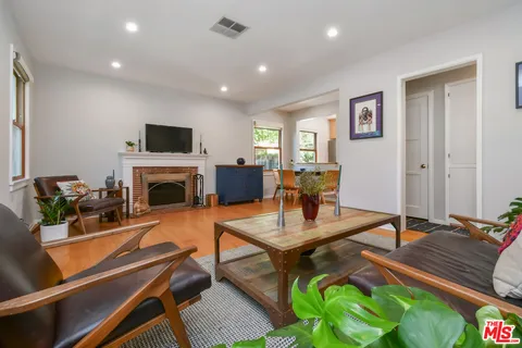 $1,399,000 | 15114 Hesby Street, Sherman Oaks, CA 91403