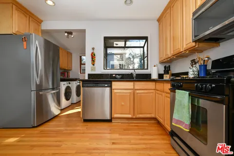 $1,399,000 | 15114 Hesby Street, Sherman Oaks, CA 91403