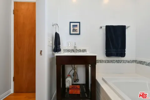 $1,399,000 | 15114 Hesby Street, Sherman Oaks, CA 91403