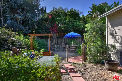 $1,399,000 | 15114 Hesby Street, Sherman Oaks, CA 91403