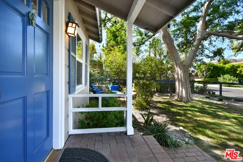 $1,399,000 | 15114 Hesby Street, Sherman Oaks, CA 91403