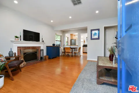 $1,399,000 | 15114 Hesby Street, Sherman Oaks, CA 91403