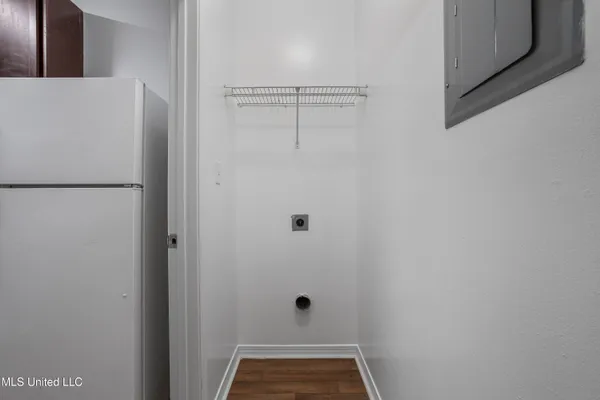 $249,000 | 310 Holcomb Boulevard, Unit 230, Ocean Springs, MS 39564