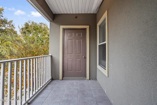 $249,000 | 310 Holcomb Boulevard, Unit 230, Ocean Springs, MS 39564