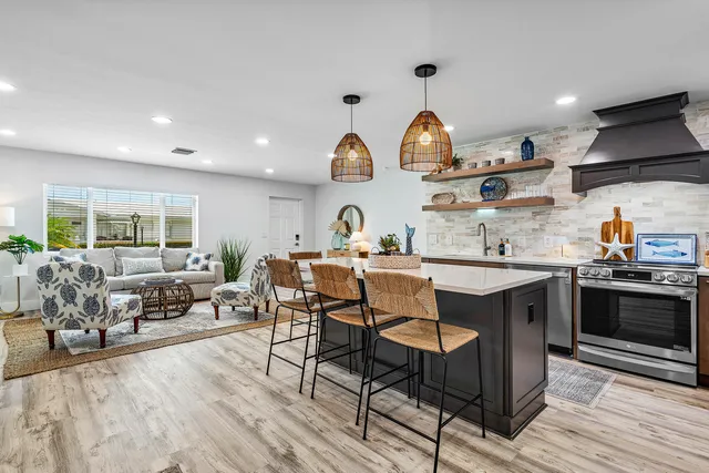 $490,000 | 2015 Southwest 18th Drive, Boynton Beach, FL 33426