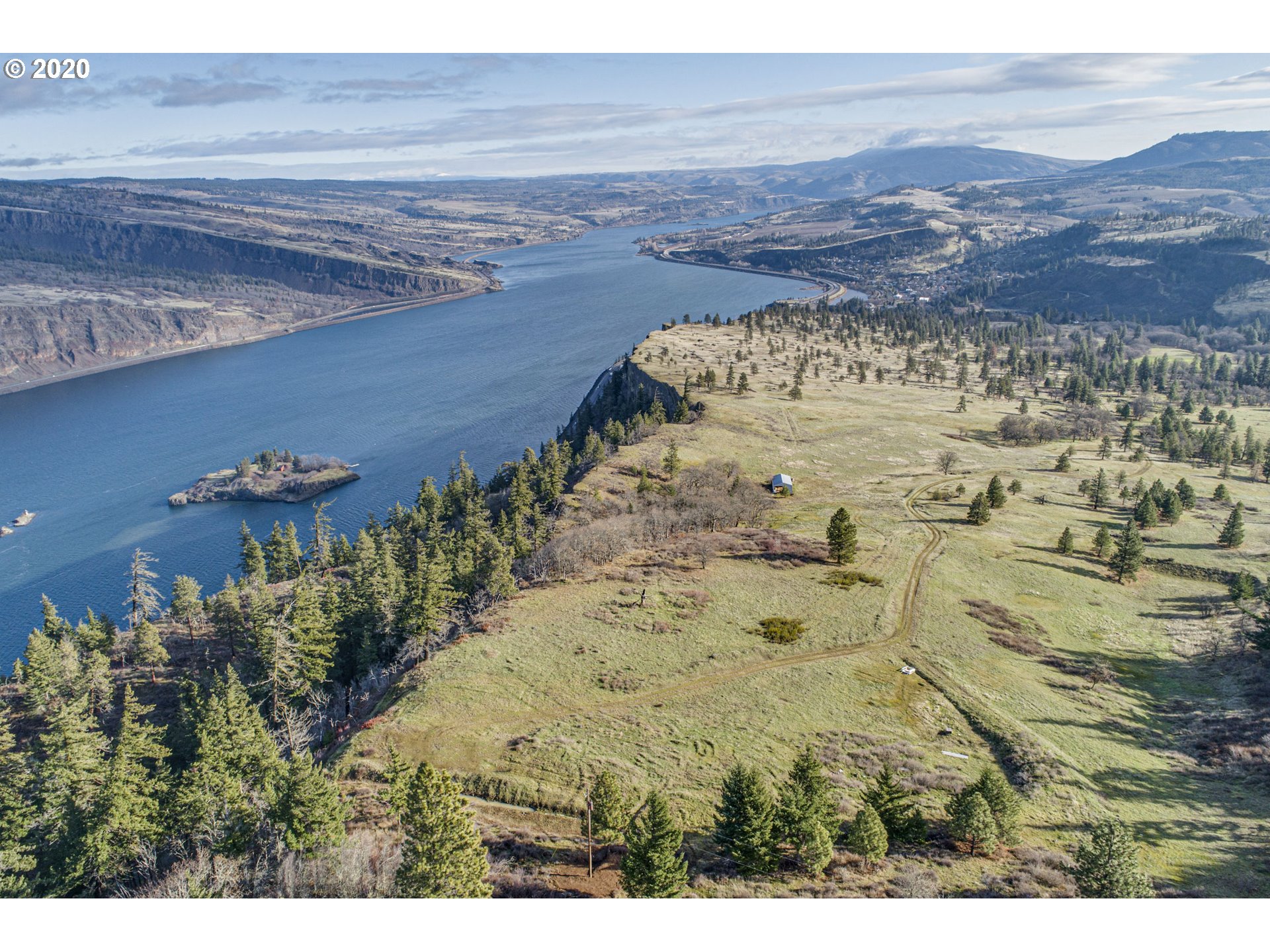 1937 Hood River Road Mosier, OR 97040 - Photo 1 of 14 Gallery Image 1