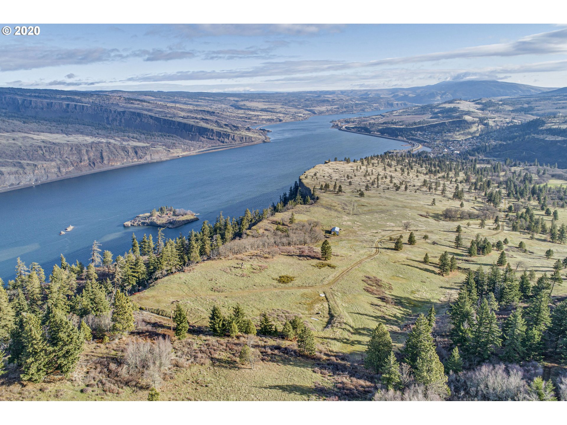 1937 Hood River Road Mosier, OR 97040 - Photo 11 of 14 Gallery Image 11