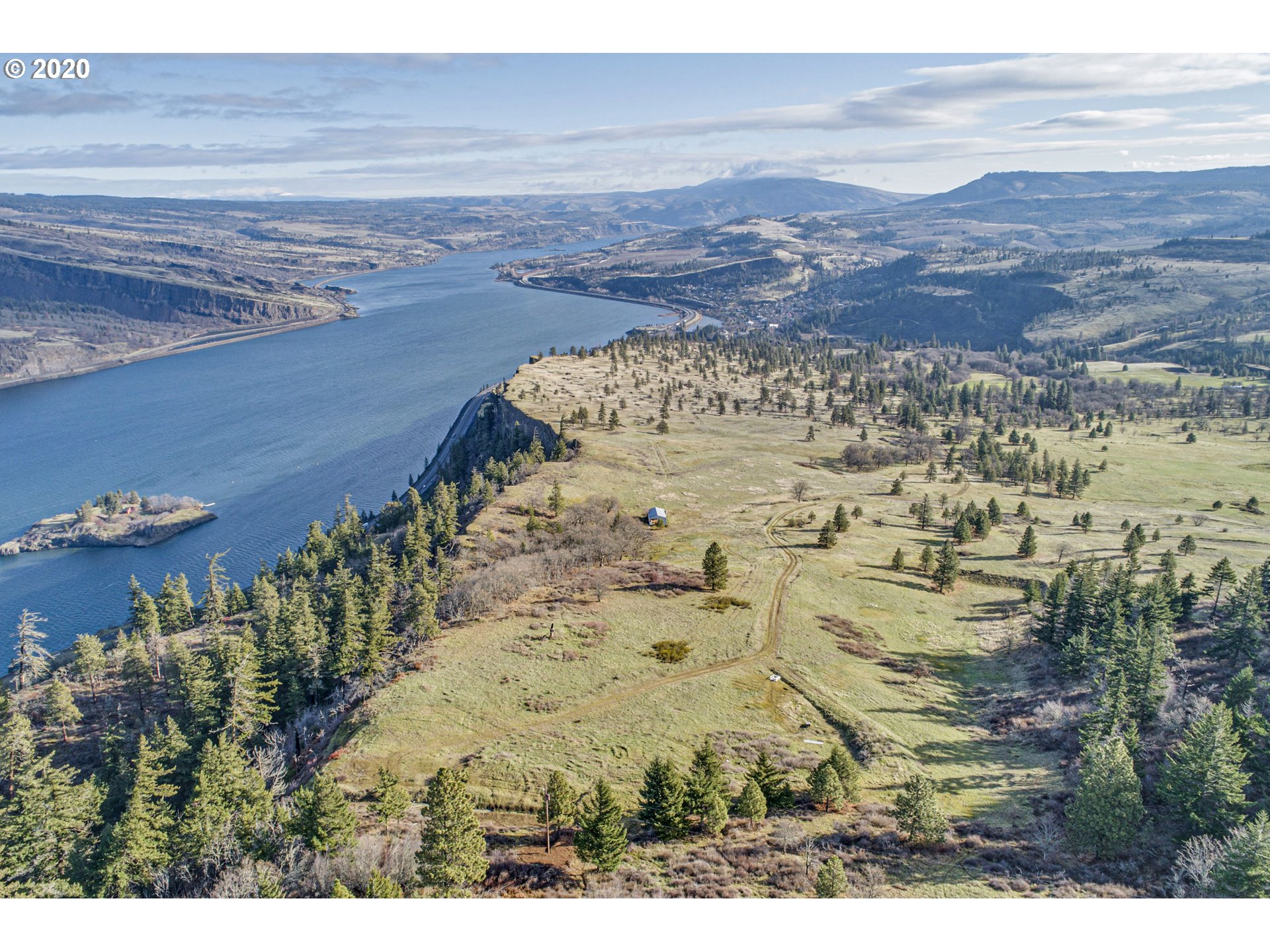 1937 Hood River Road Mosier, OR 97040 - Photo 12 of 14 Gallery Image 12