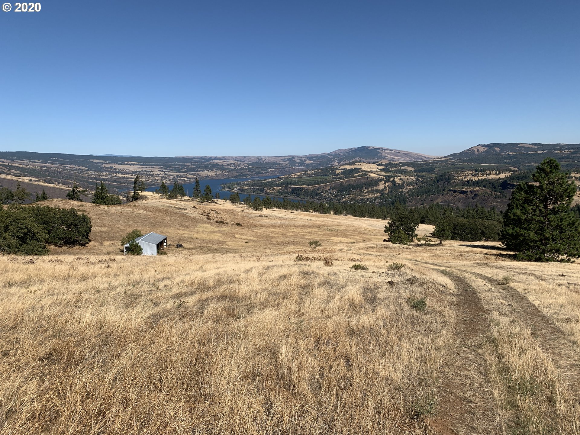 1937 Hood River Road Mosier, OR 97040 - Photo 5 of 14 Gallery Image 5