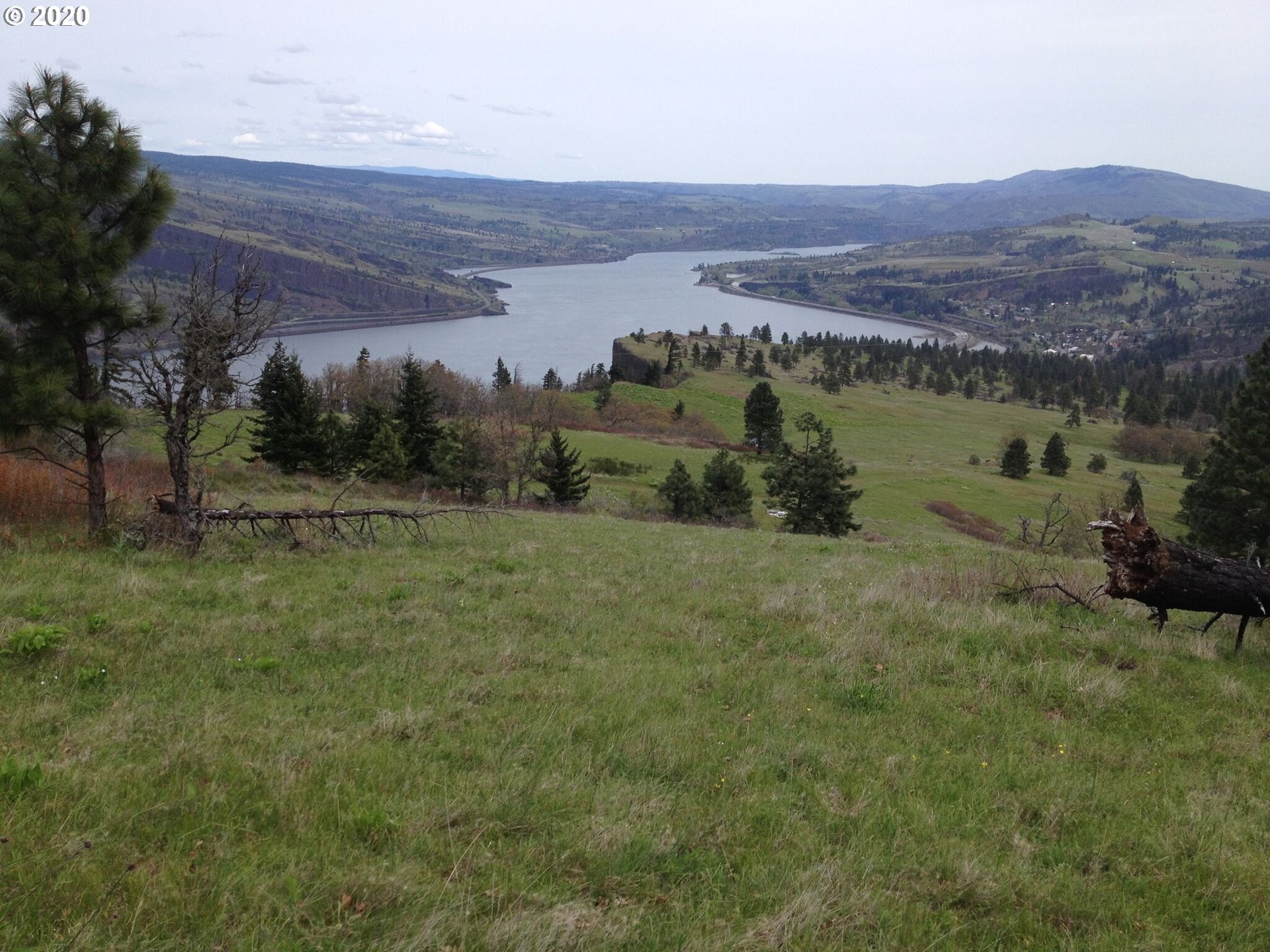 1937 Hood River Road Mosier, OR 97040 - Photo 9 of 14 Gallery Image 9