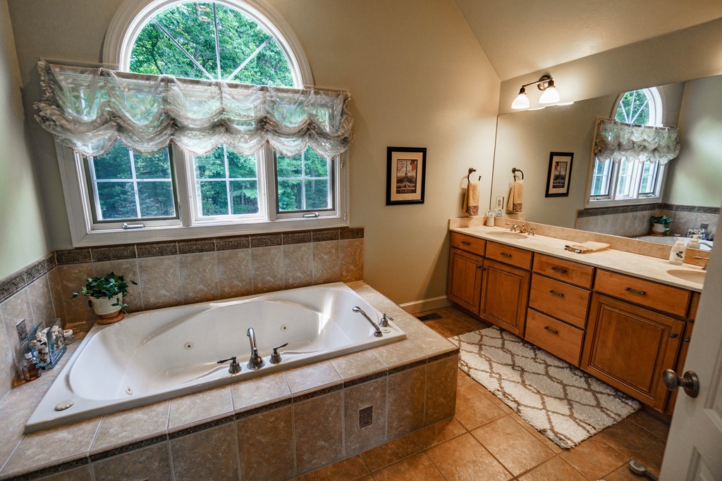8 James Millen Road North Reading, MA 01864 - Photo 15 of 30 Gallery Image 15