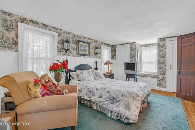 $610,000 | 33 Swartzel Drive, Middletown, NJ 07748