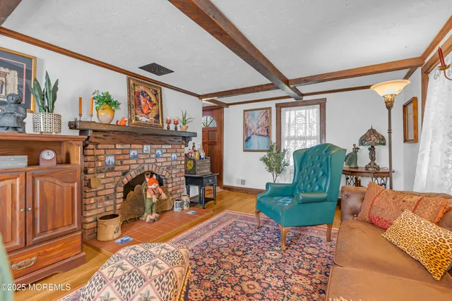 $610,000 | 33 Swartzel Drive, Middletown, NJ 07748