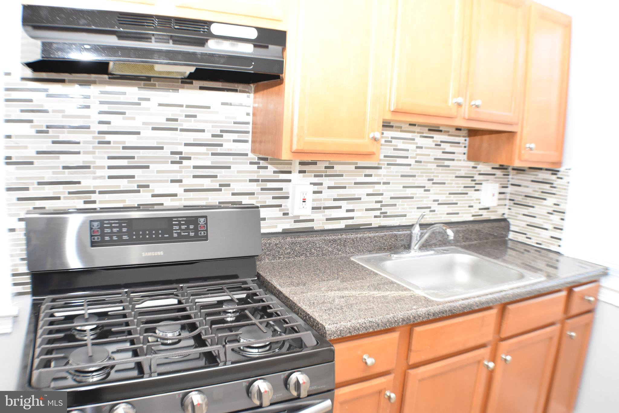6120 MacBeth Drive Baltimore, MD 21239 - Photo 7 of 27