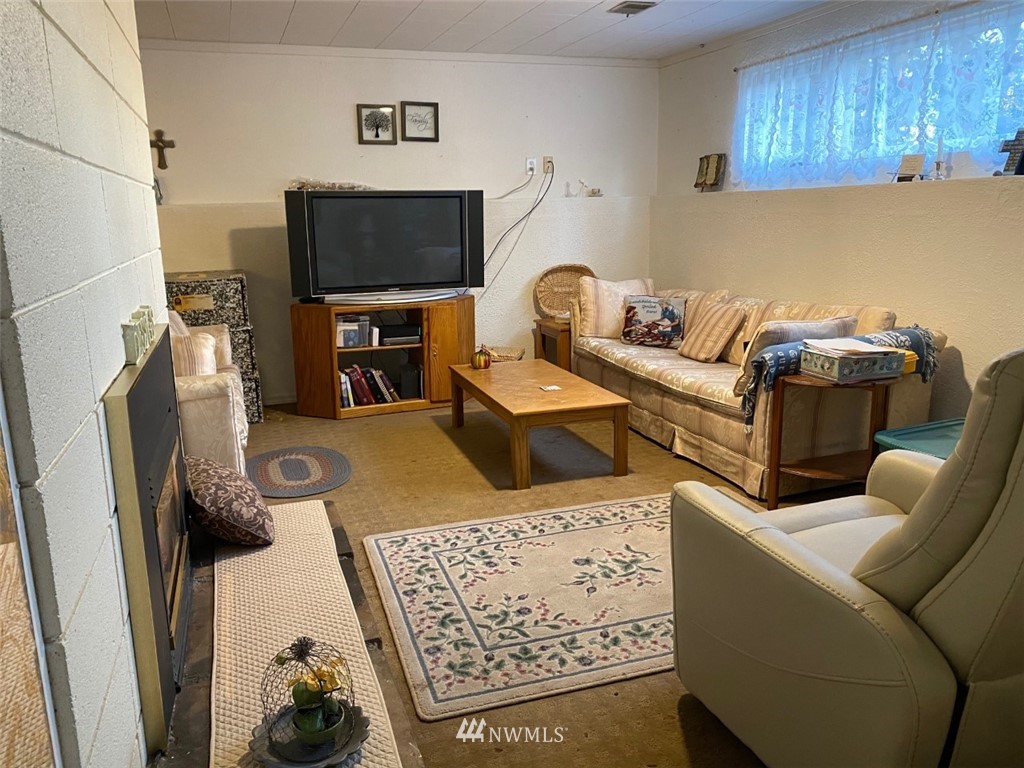 4509 Chrisella Road East Edgewood, WA 98372 - Photo 18 of 27 Gallery Image 18