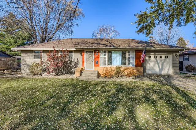 $400,000 | 723 5th Avenue West, Shakopee, MN 55379