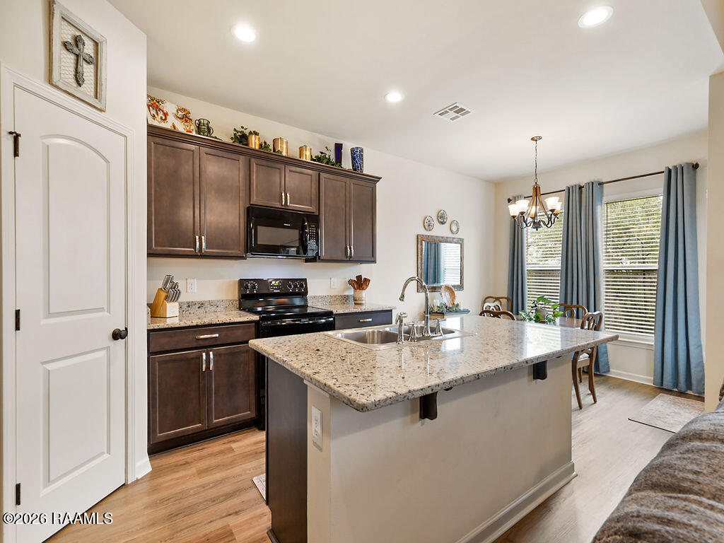 207 Springsteen Lane Lafayette, LA 70507 - Photo 10 of 24 Kitchen