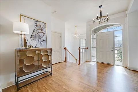 $1,095,000 | 740 Suffolk Drive, Loch Lloyd, MO 64012