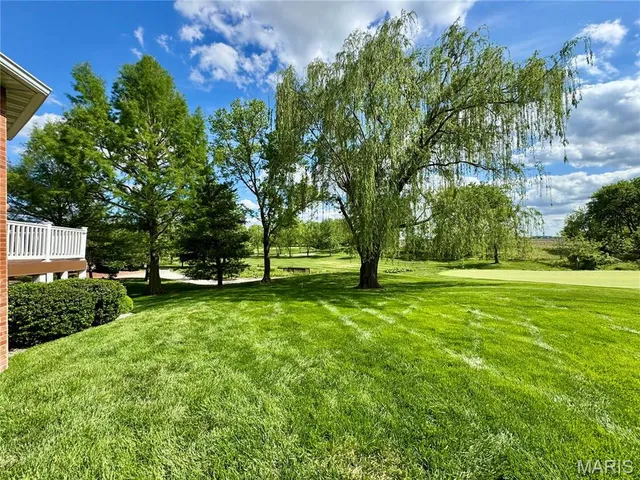 $899,000 | 1034 Far Oaks Drive, Caseyville, IL 62232