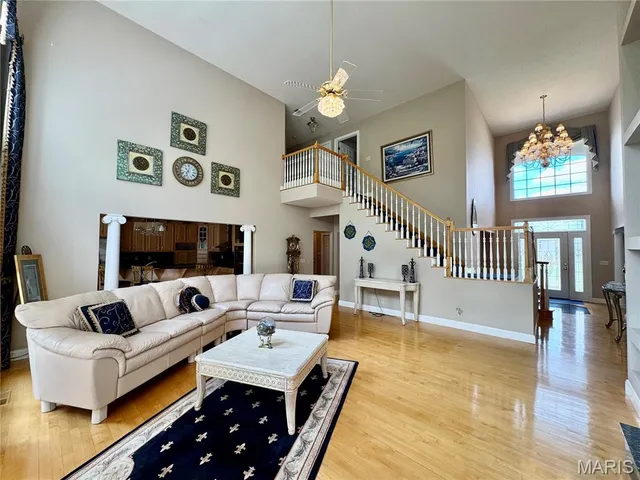 $899,000 | 1034 Far Oaks Drive, Caseyville, IL 62232