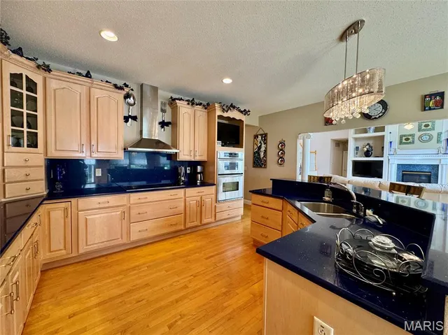 $899,000 | 1034 Far Oaks Drive, Caseyville, IL 62232