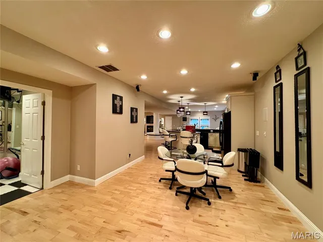 $899,000 | 1034 Far Oaks Drive, Caseyville, IL 62232