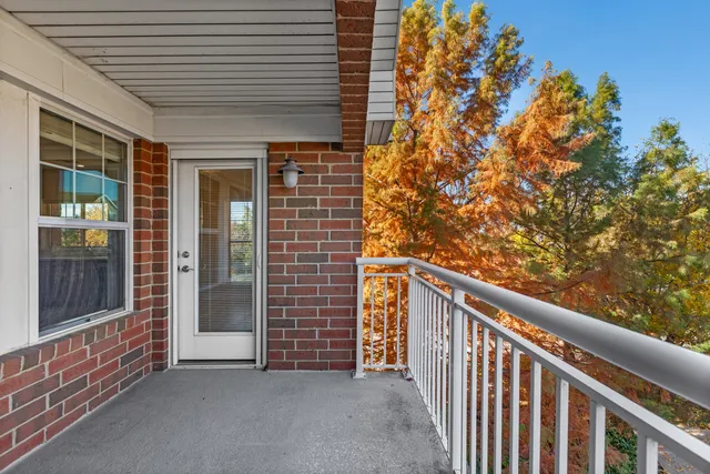 $387,000 | 2671 Stone Circle, Unit 208, Geneva, IL 60134