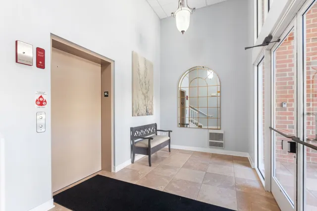 $387,000 | 2671 Stone Circle, Unit 208, Geneva, IL 60134