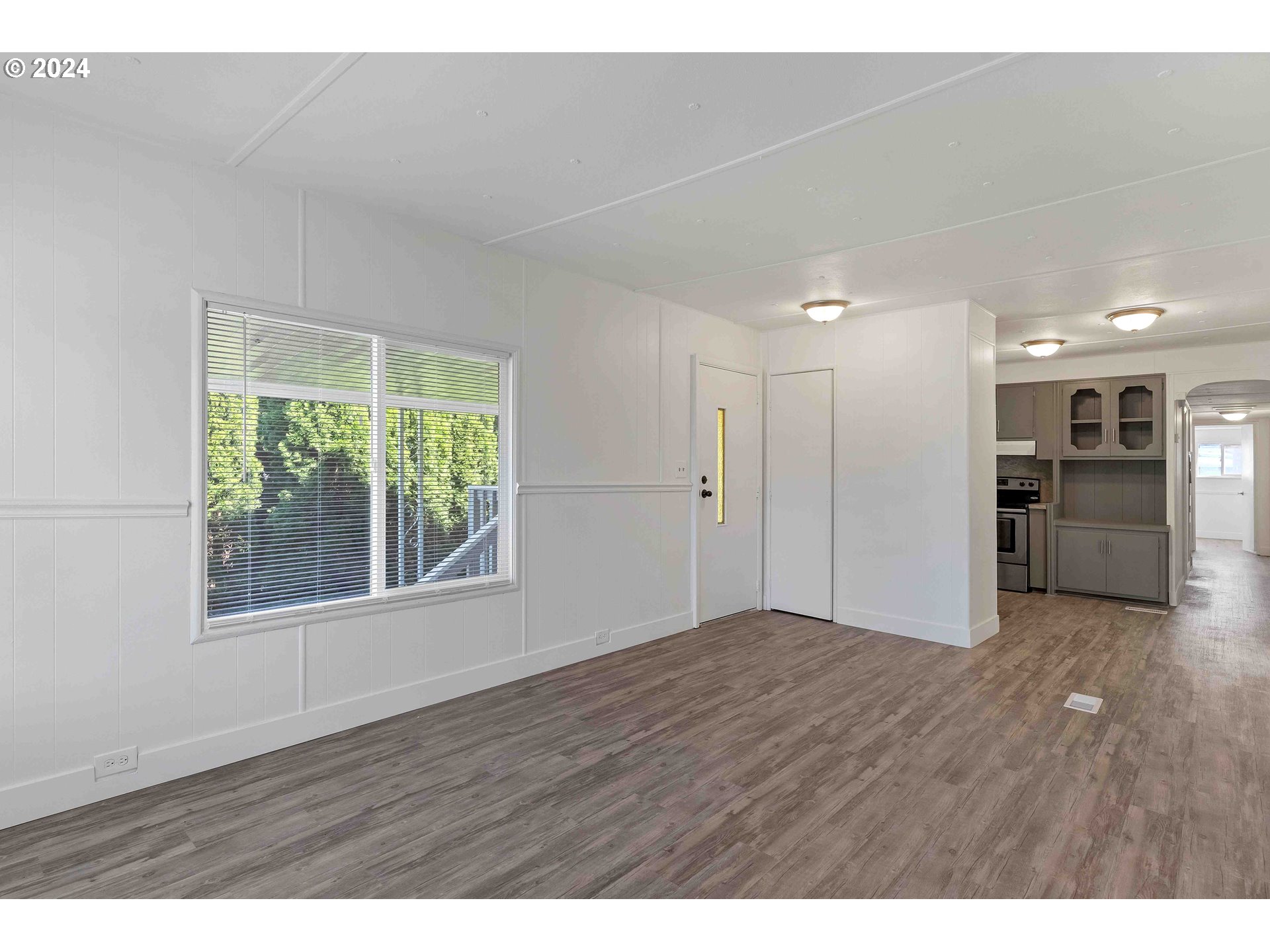 3486 Rainbow Loop Hubbard, OR 97032 - Photo 7 of 32 Gallery Image 7