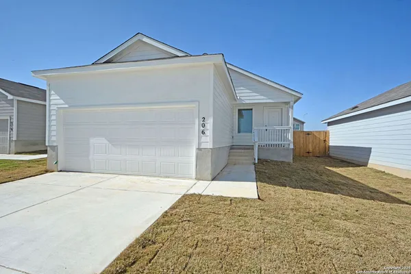 $1,625 | 206 Charles Way, Marion, TX 78124