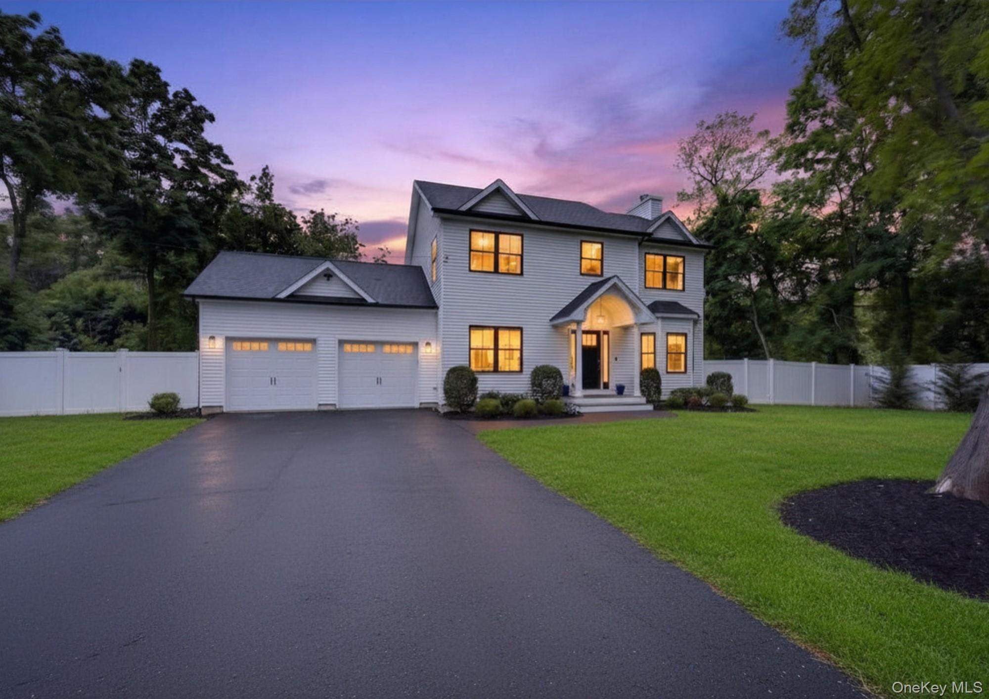 406 Two Rod Road Port Jefferson Station, NY 11776 - Photo 4 of 40