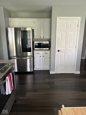 $374,850 | 932 Stave Oak Drive, Beech Grove, IN 46107