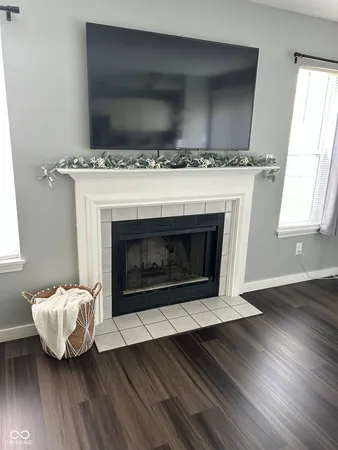 $374,850 | 932 Stave Oak Drive, Beech Grove, IN 46107