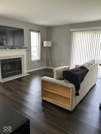 $374,850 | 932 Stave Oak Drive, Beech Grove, IN 46107