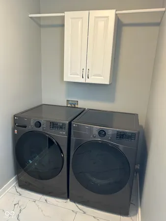 $374,850 | 932 Stave Oak Drive, Beech Grove, IN 46107