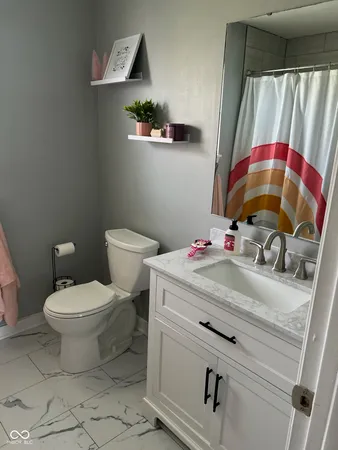 $374,850 | 932 Stave Oak Drive, Beech Grove, IN 46107