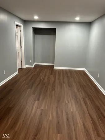 $374,850 | 932 Stave Oak Drive, Beech Grove, IN 46107