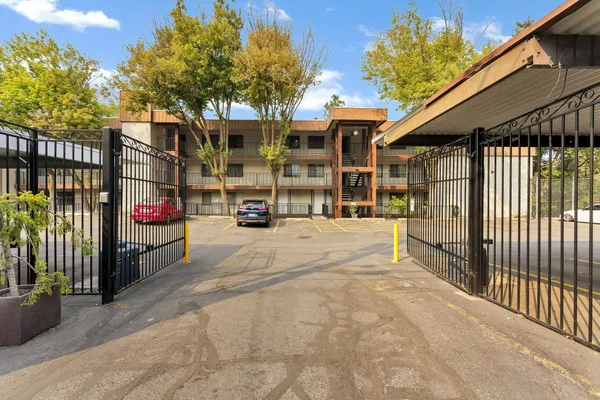 $215,000 | 1111 West 6th Avenue, Unit 401, Spokane, WA 99204