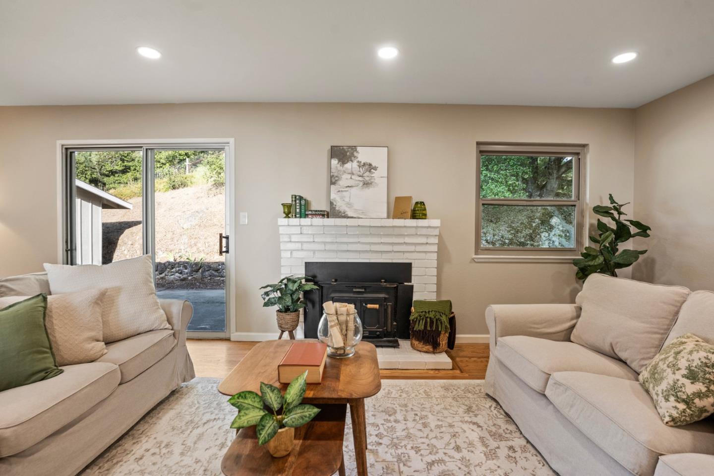 5152 Felter Road San Jose, CA 95132 - Photo 13 of 43 a living room with furniture and a fireplace