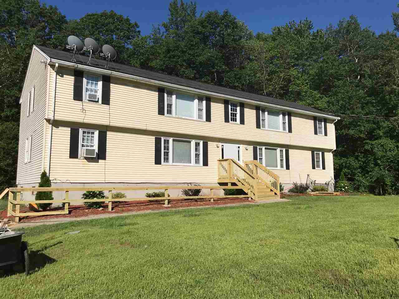 149 Hampstead Road Sandown, NH 03873 - Photo 1 of 11
